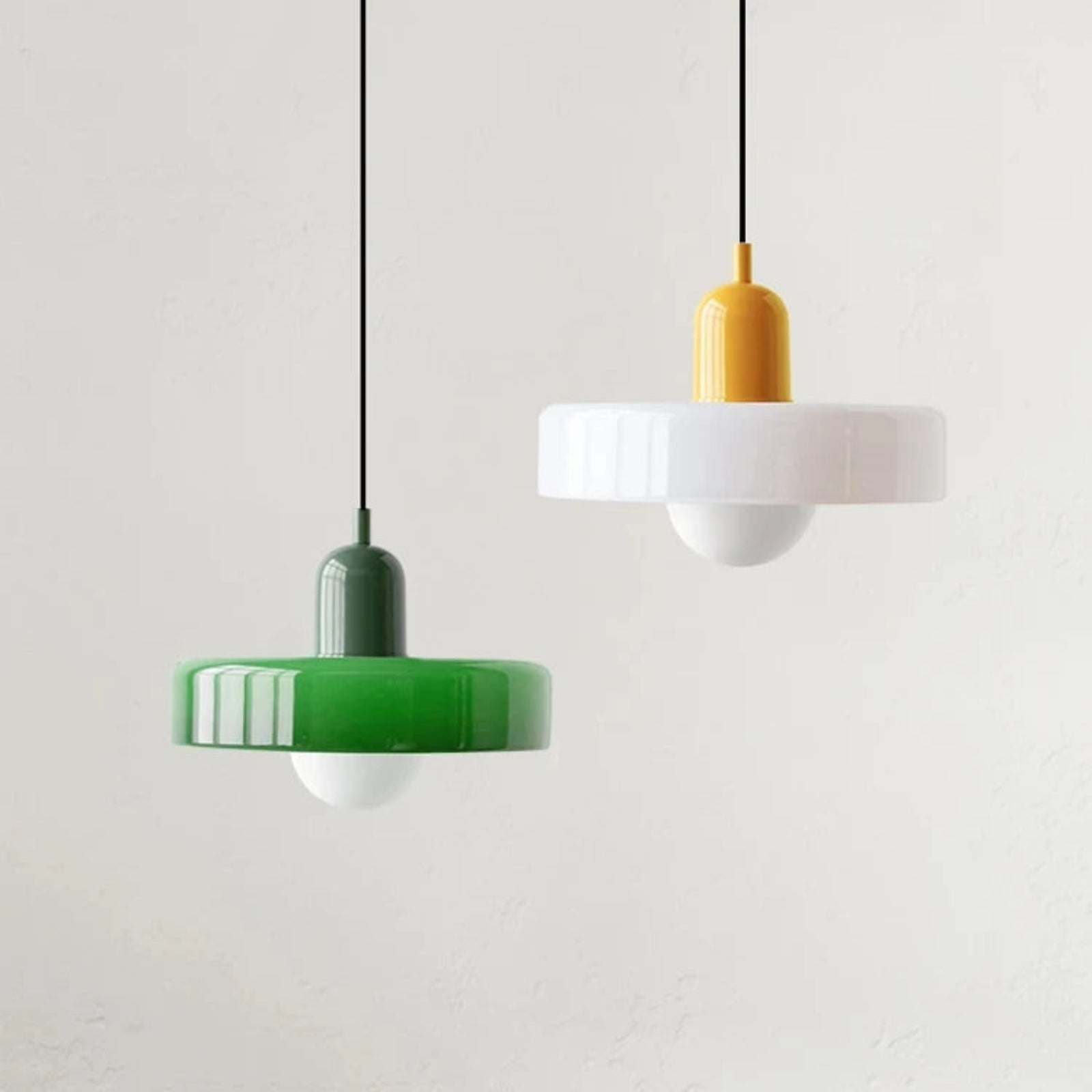 Suspension luminaire verre soufflé salle à manger bauhaus — Bauhaus — photo 7